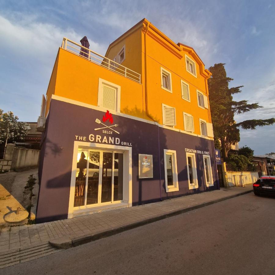 Grand - Premium Rooms & Apartments Selce Kültér fotó